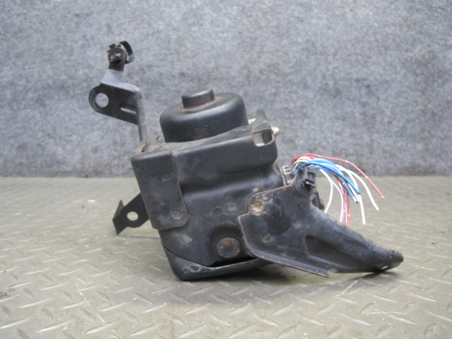 00-02 Toyota MR2 Spyder ZZW30L Anti Lock Brake ABS Pump Module 44510-17080 OEM