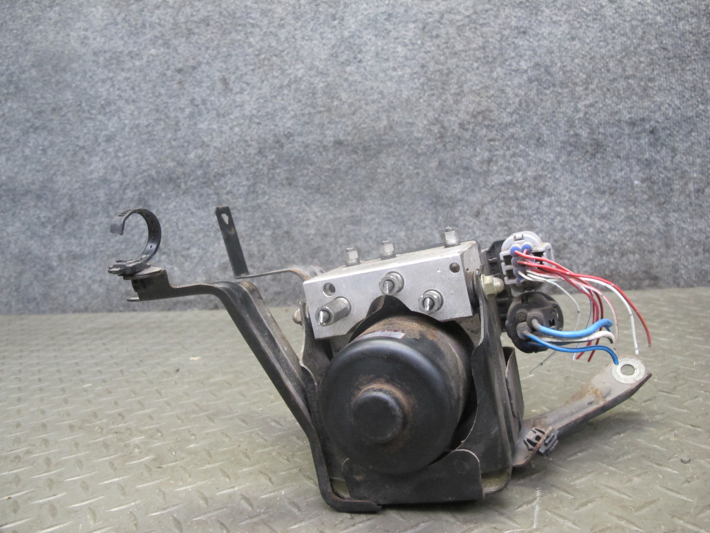 00-02 Toyota MR2 Spyder ZZW30L Anti Lock Brake ABS Pump Module 44510-17080 OEM