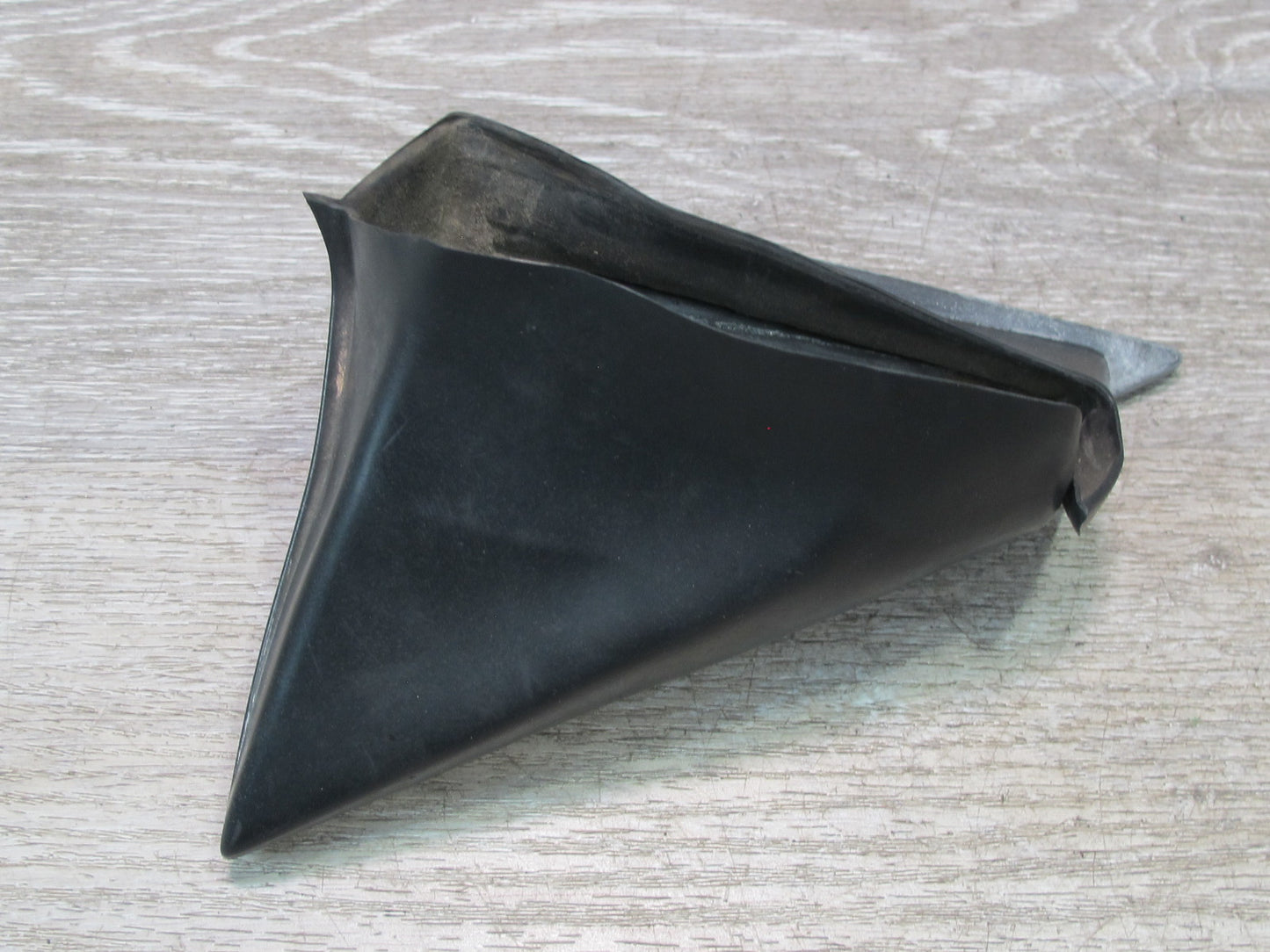 86-91 Mercedes W126 S-class Right Exterior Mirror Base Trim Cover 1268107616 OEM