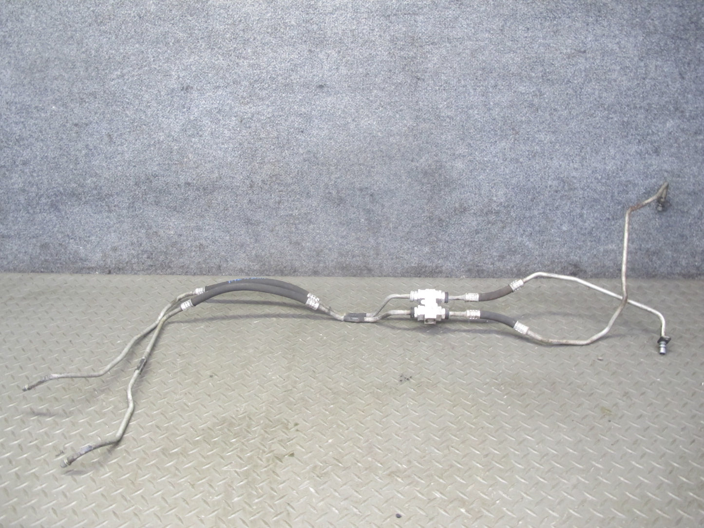 12-15 Mercedes W166 ML350 M276 722.906 A/T Transmission Oil Cooler Pipe Line OEM