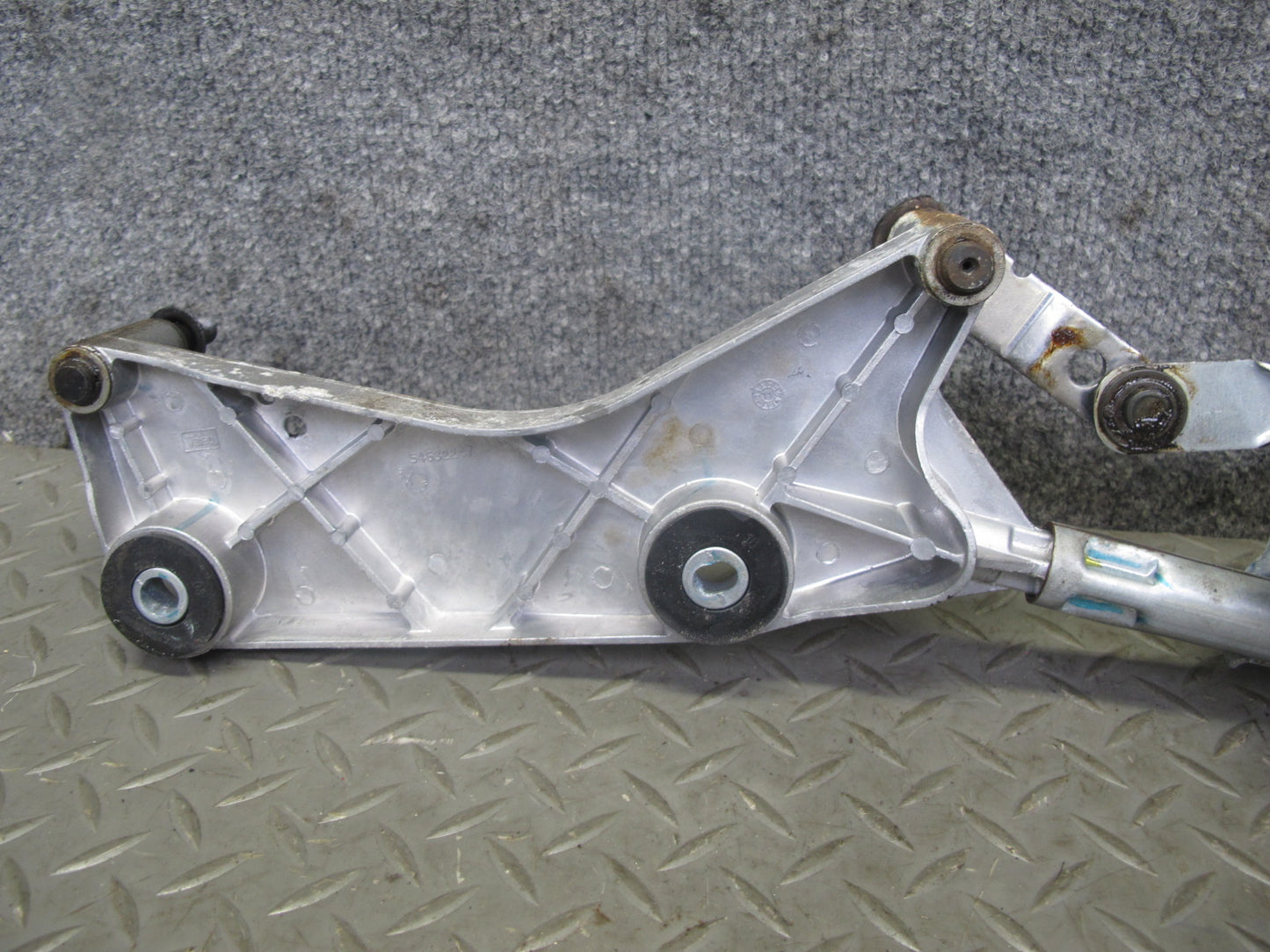 12-18 Mercedes W166 GLE ML Windshield Wiper Transmission Linkage w Motor OEM