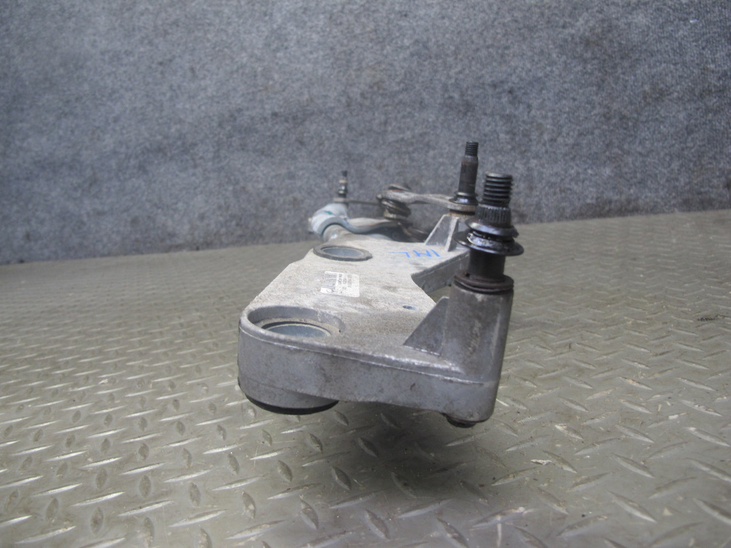 12-18 Mercedes W166 GLE ML Windshield Wiper Transmission Linkage w Motor OEM