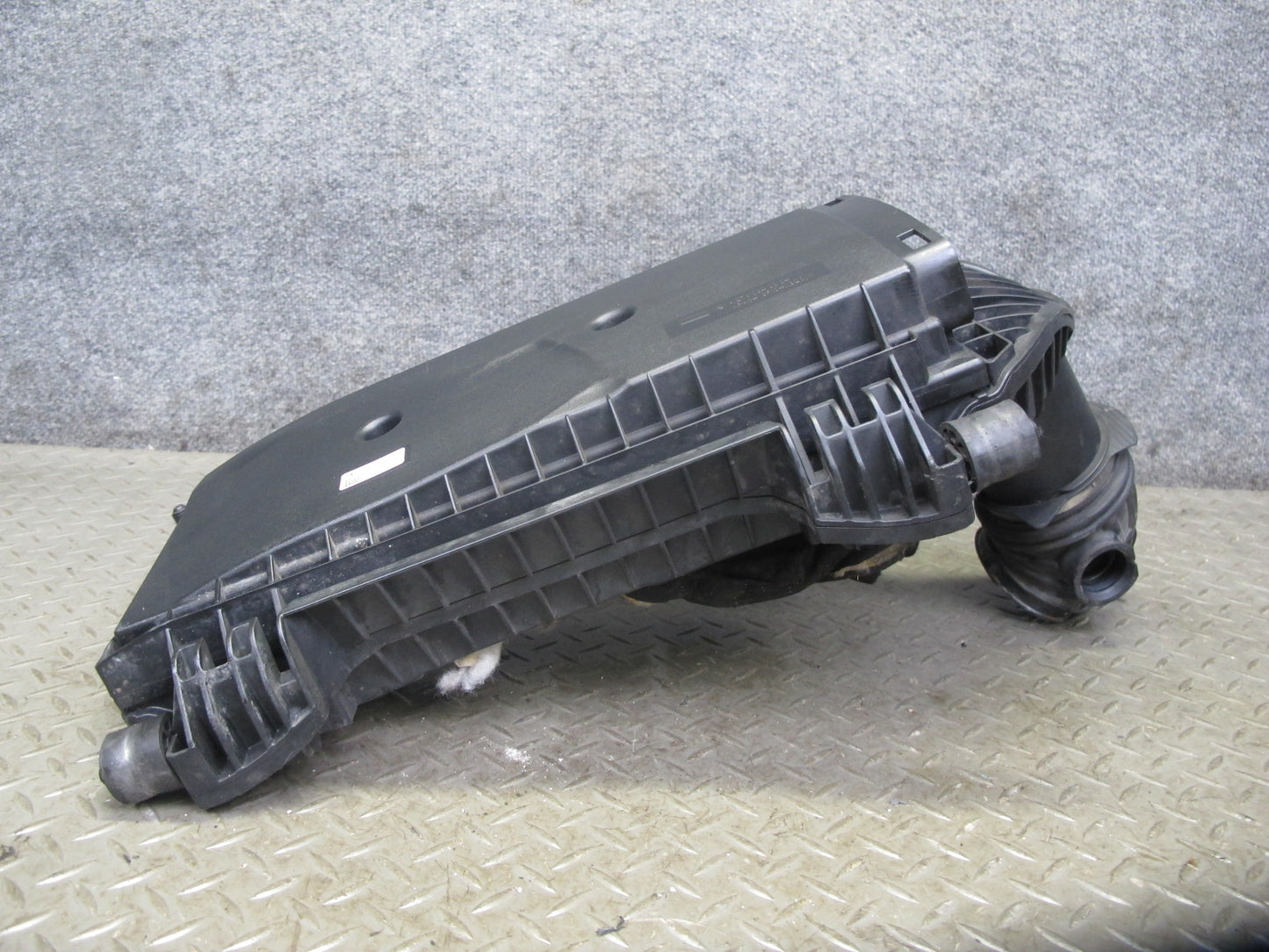 12-15 Mercedes W166 ML350 M276 Air Intake Cleaner Filter Box 2760901301 OEM