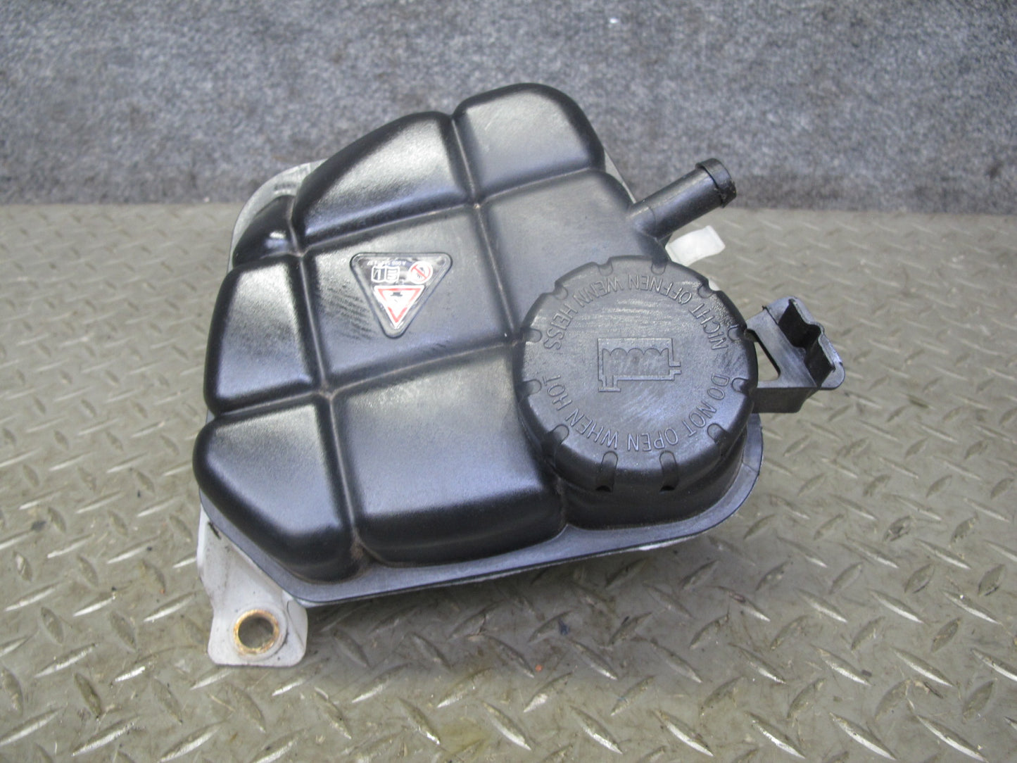 12-18 Mercedes W166 GLE ML M276 Coolant Overflow Expansion Reservoir Tank OEM