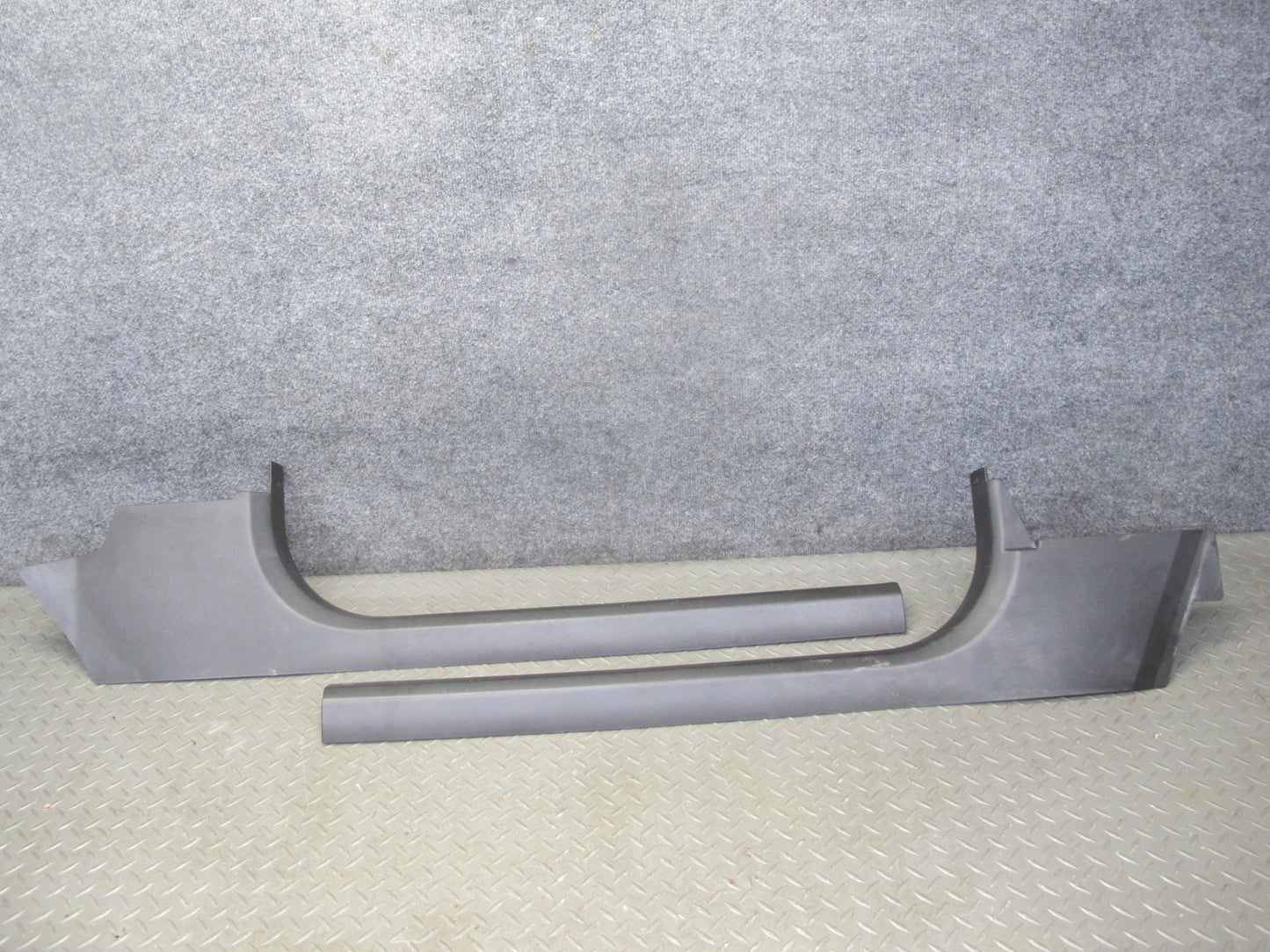 05-13 Chevrolet Corvette C6 Left & Right Door Inner Sill Trim Panel Set OEM