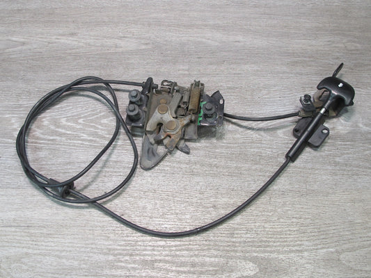 2004-2009 Cadillac XLR Hood Bonnet Lock Latch Release W/ Cable & Handle