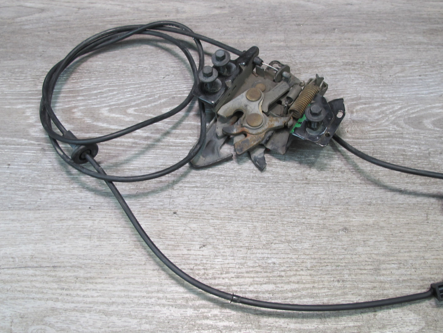2004-2009 Cadillac XLR Hood Bonnet Lock Latch Release W/ Cable & Handle