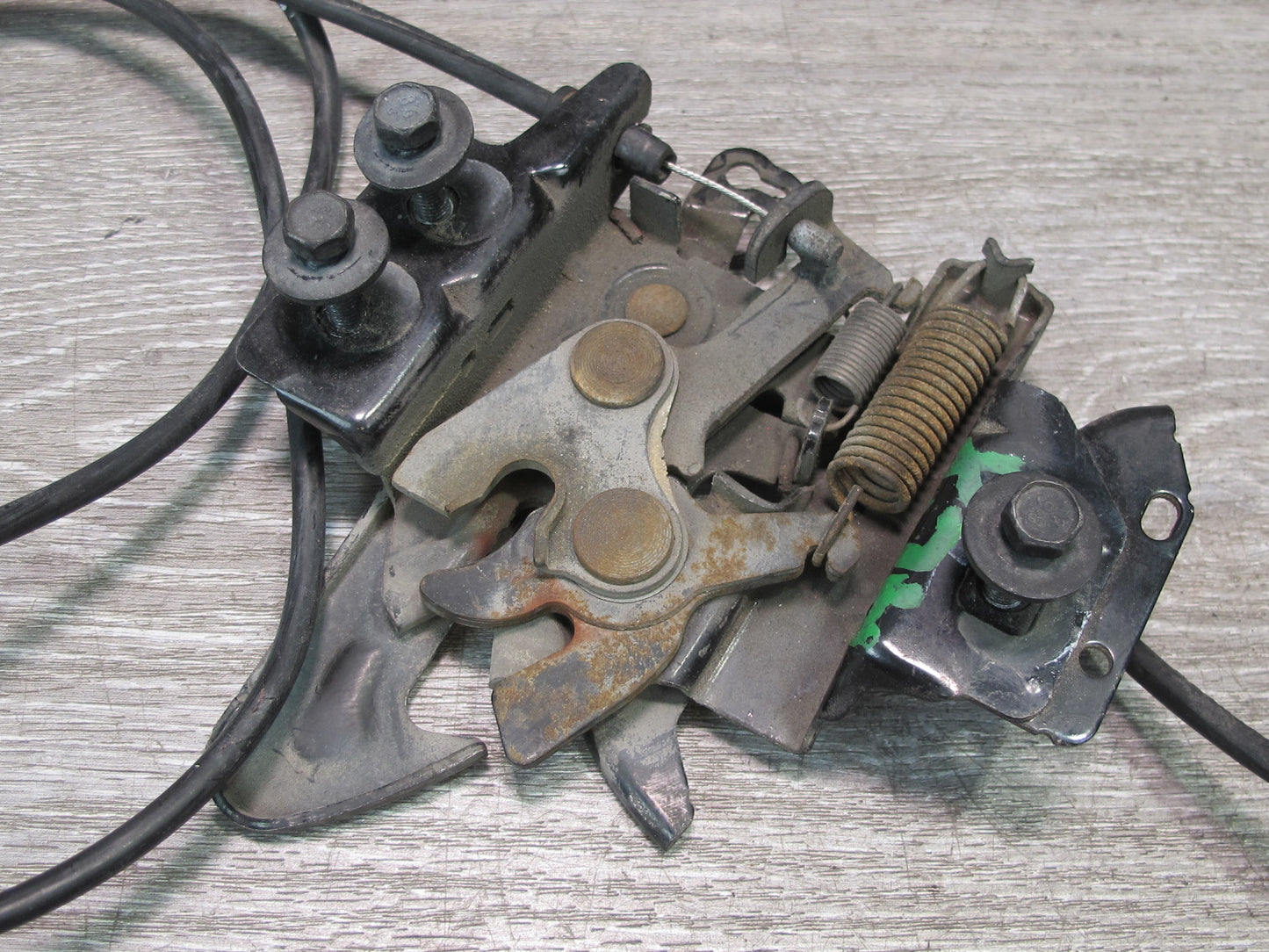 2004-2009 Cadillac XLR Hood Bonnet Lock Latch Release W/ Cable & Handle