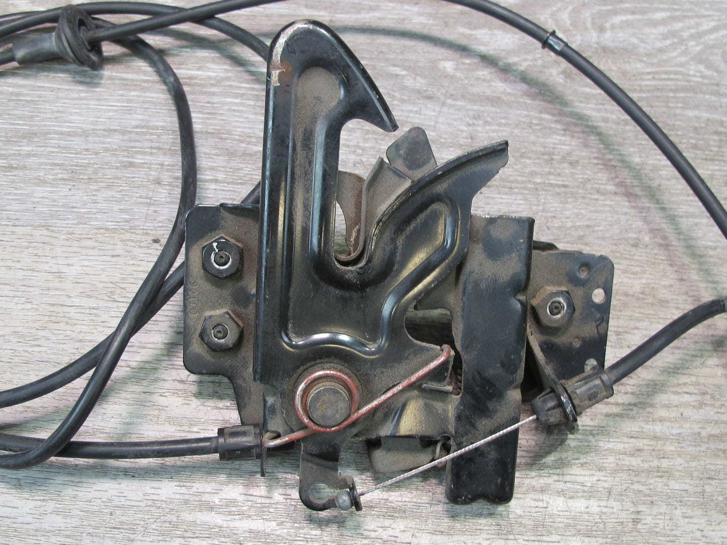 2004-2009 Cadillac XLR Hood Bonnet Lock Latch Release W/ Cable & Handle