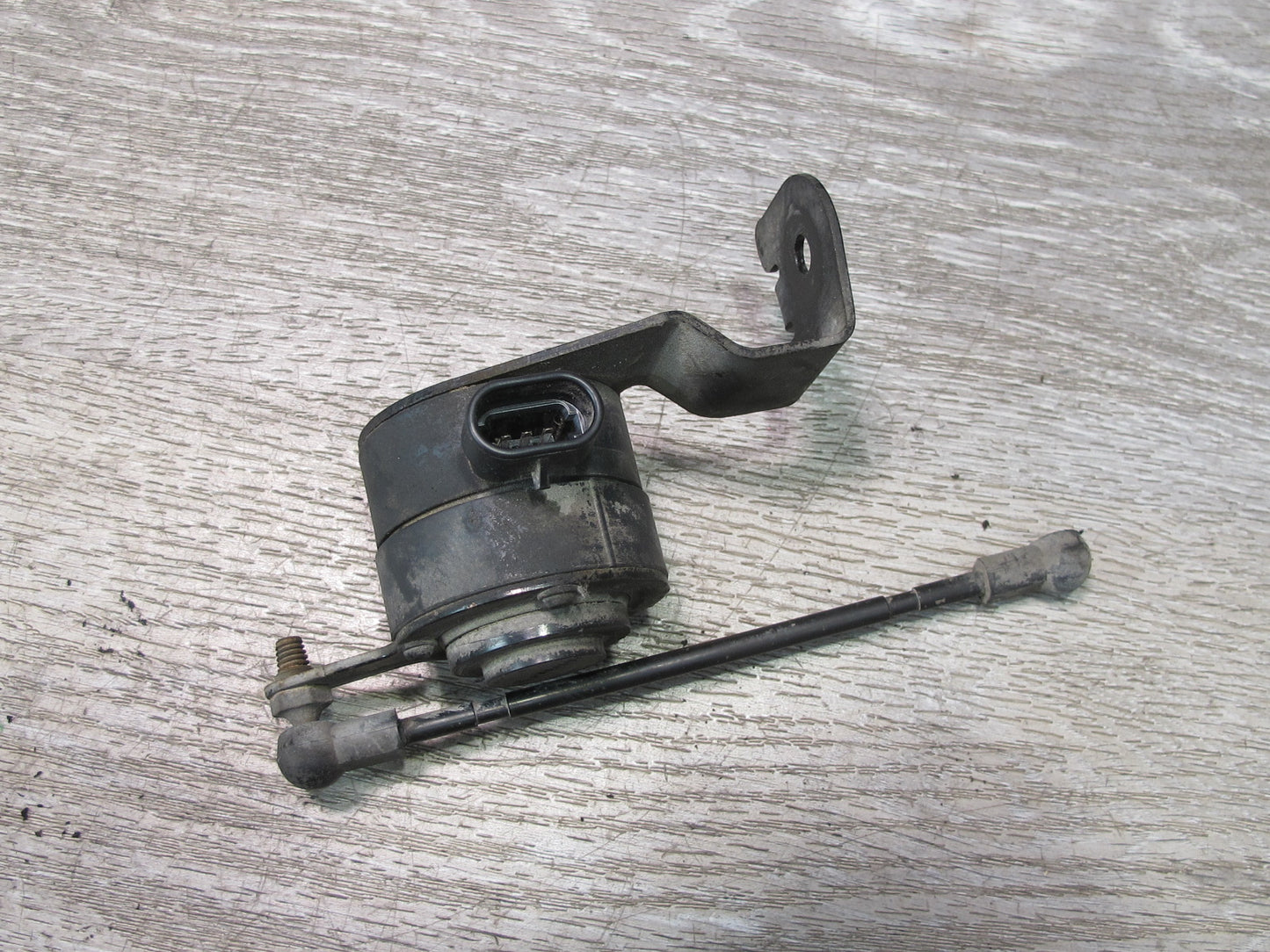 2004-2009 Cadillac XLR Front & Rear Suspension Level Height Sensor Set