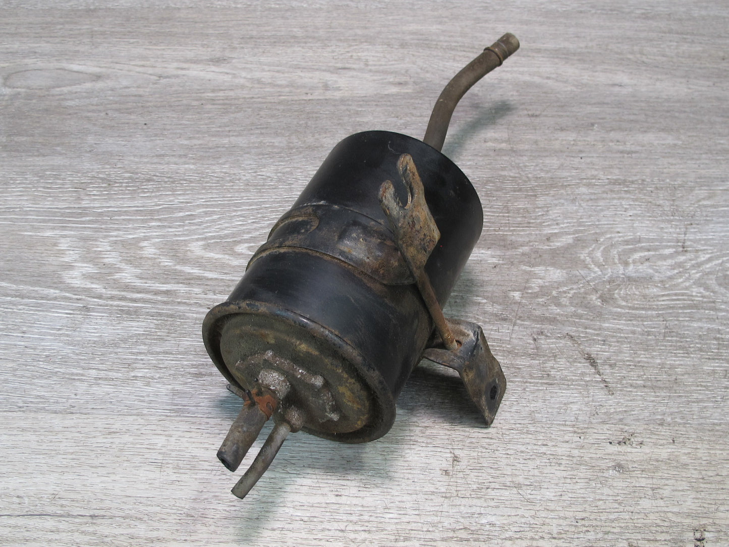 85-89 Toyota MR2 AW15 Fuel Evaporation Vapor Canister 77740-17010 OEM
