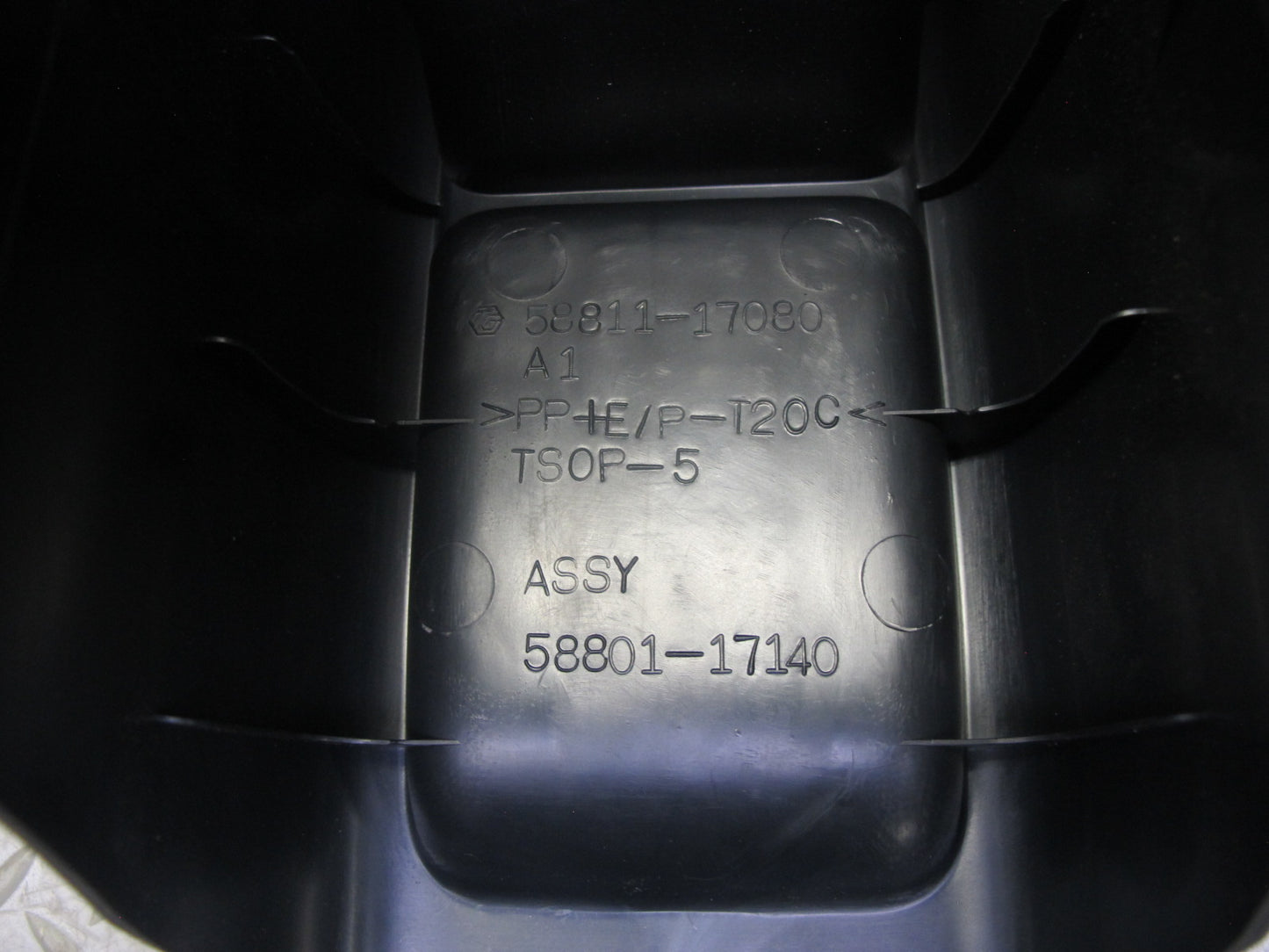 00-05 Toyota MR2 Spyder ZZW30L M/T Center Console Trim Cover Panel Black OEM