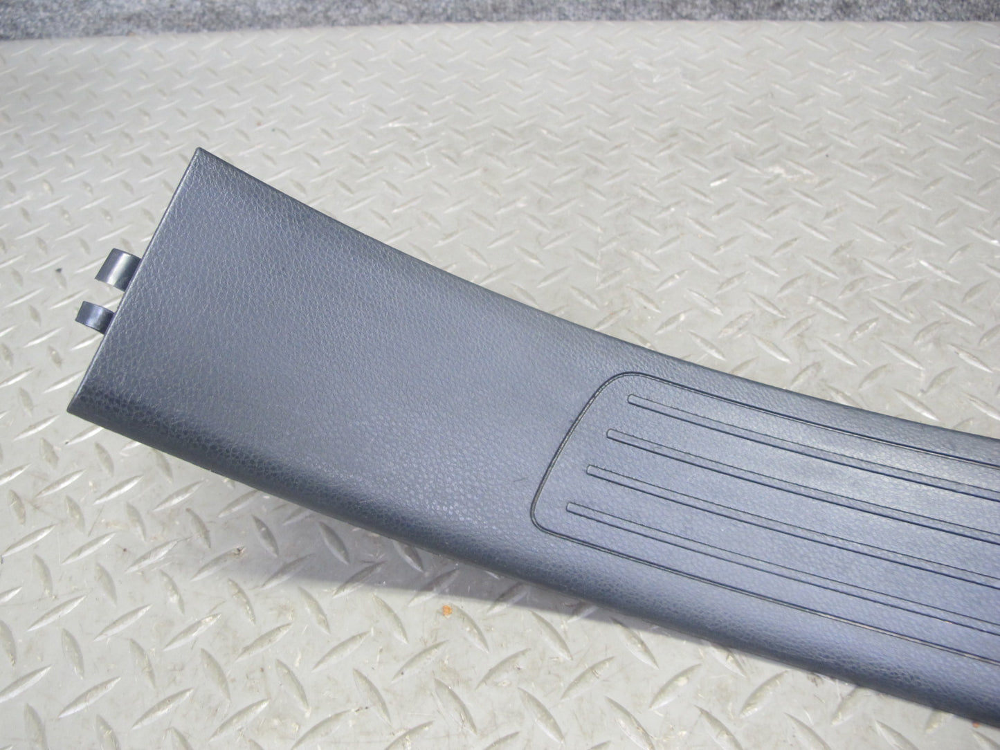 12-15 Mercedes W166 ML Set of 2 Rear Left Right Door Scuff Sill Plate Trim OEM