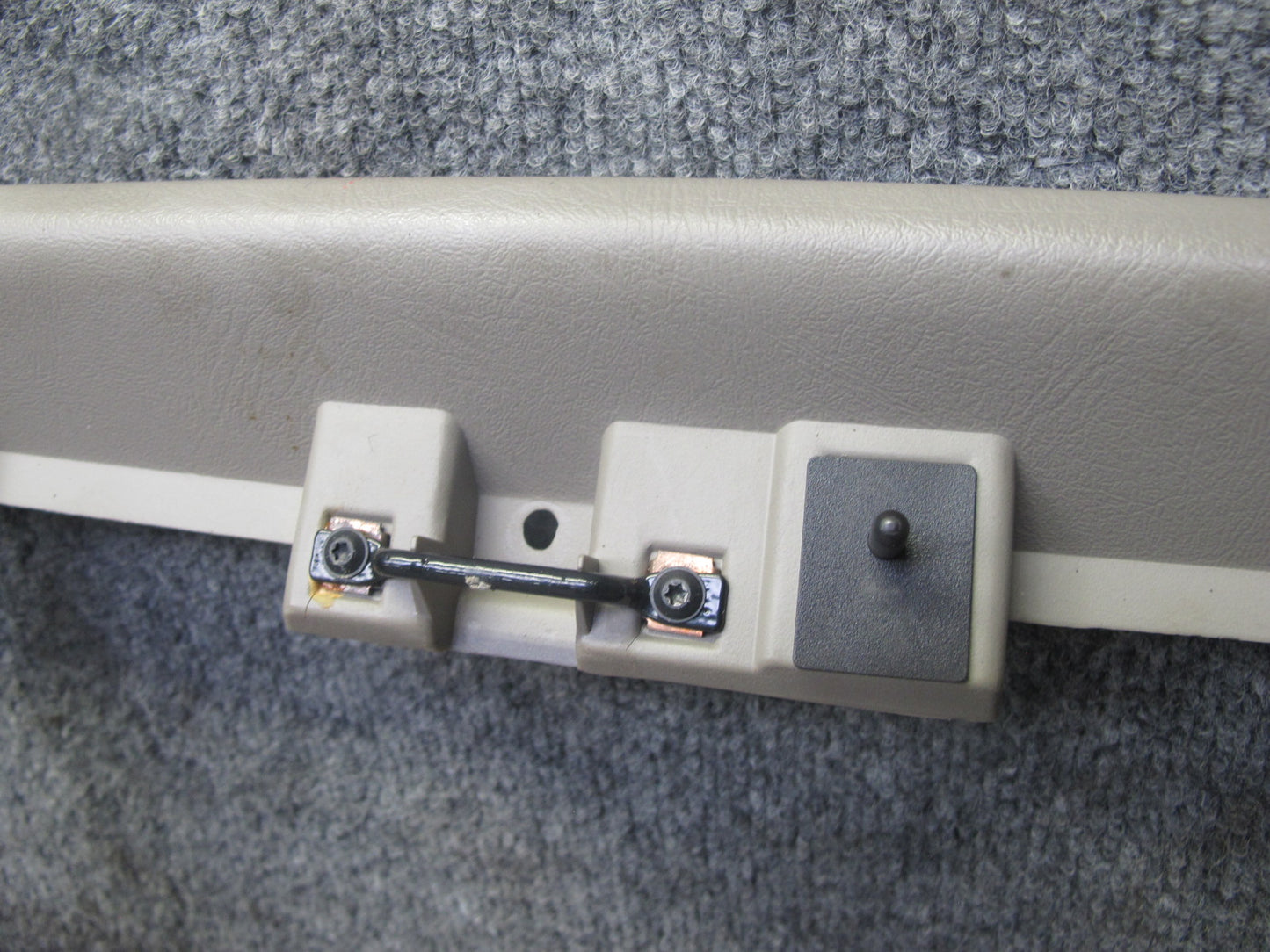 2003-2007 Hummer H2 Dash Right Glove Box Surround Trim Cover Panel