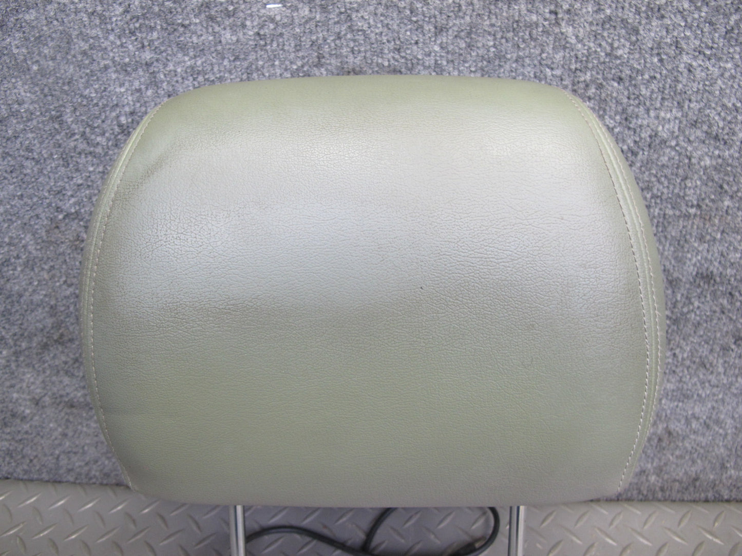 2003-2007 Hummer H2 Front Right & Left Side Seat Headrest Leather Set