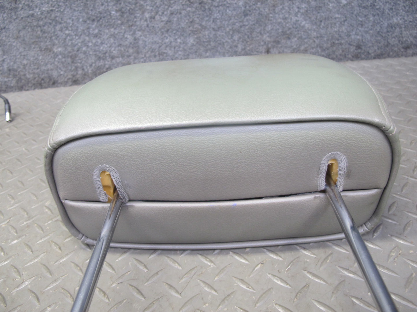 2003-2007 Hummer H2 Front Right & Left Side Seat Headrest Leather Set
