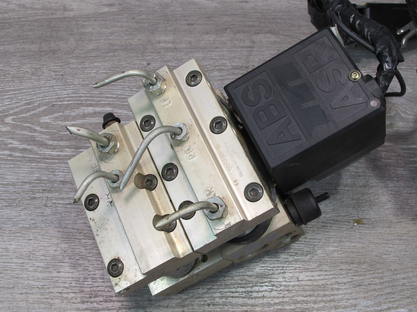 92-94 Chevrolet Corvette C4 Anti Lock Brake ABS Pump Module Unit OEM