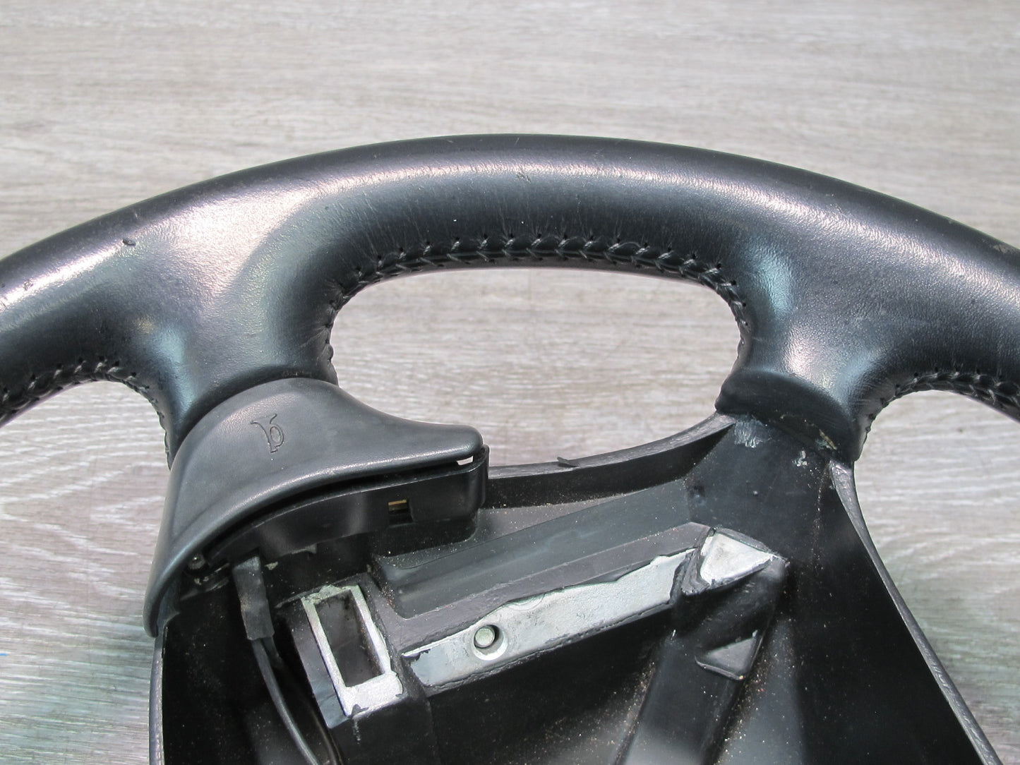 90-93 Chevrolet Corvette C4 4-SPOKE Leather Steering w Horn Buttons OEM