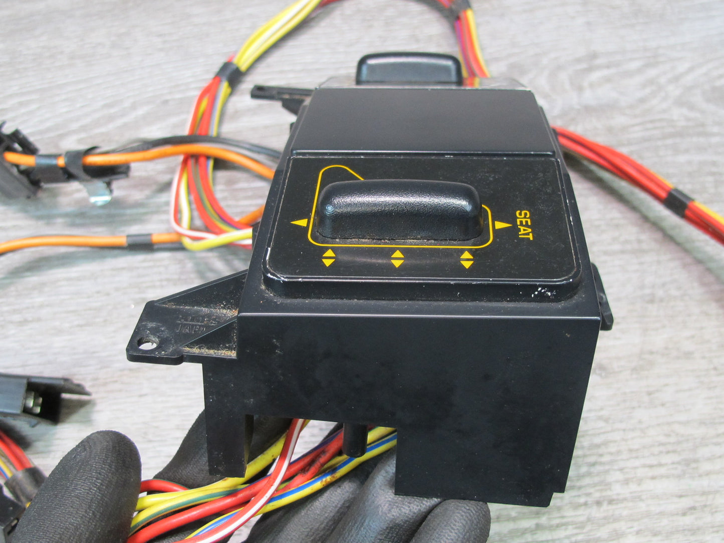 92-93 Chevrolet Corvette C4 Dual Power Seat Control Switch Assembly 10161842 OEM