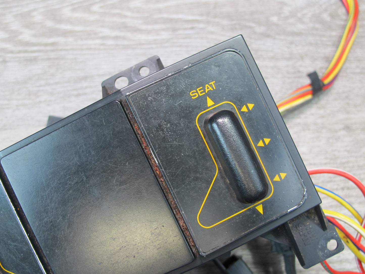 92-93 Chevrolet Corvette C4 Dual Power Seat Control Switch Assembly 10161842 OEM