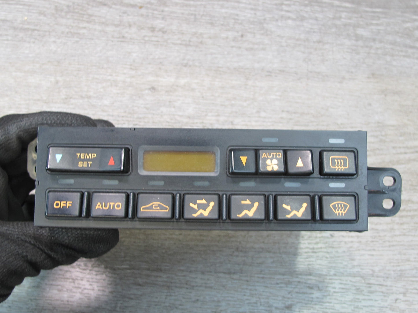 92-93 Chevrolet Corvette C4 A/C Heater Climate Control Switch Panel 16161731 OEM