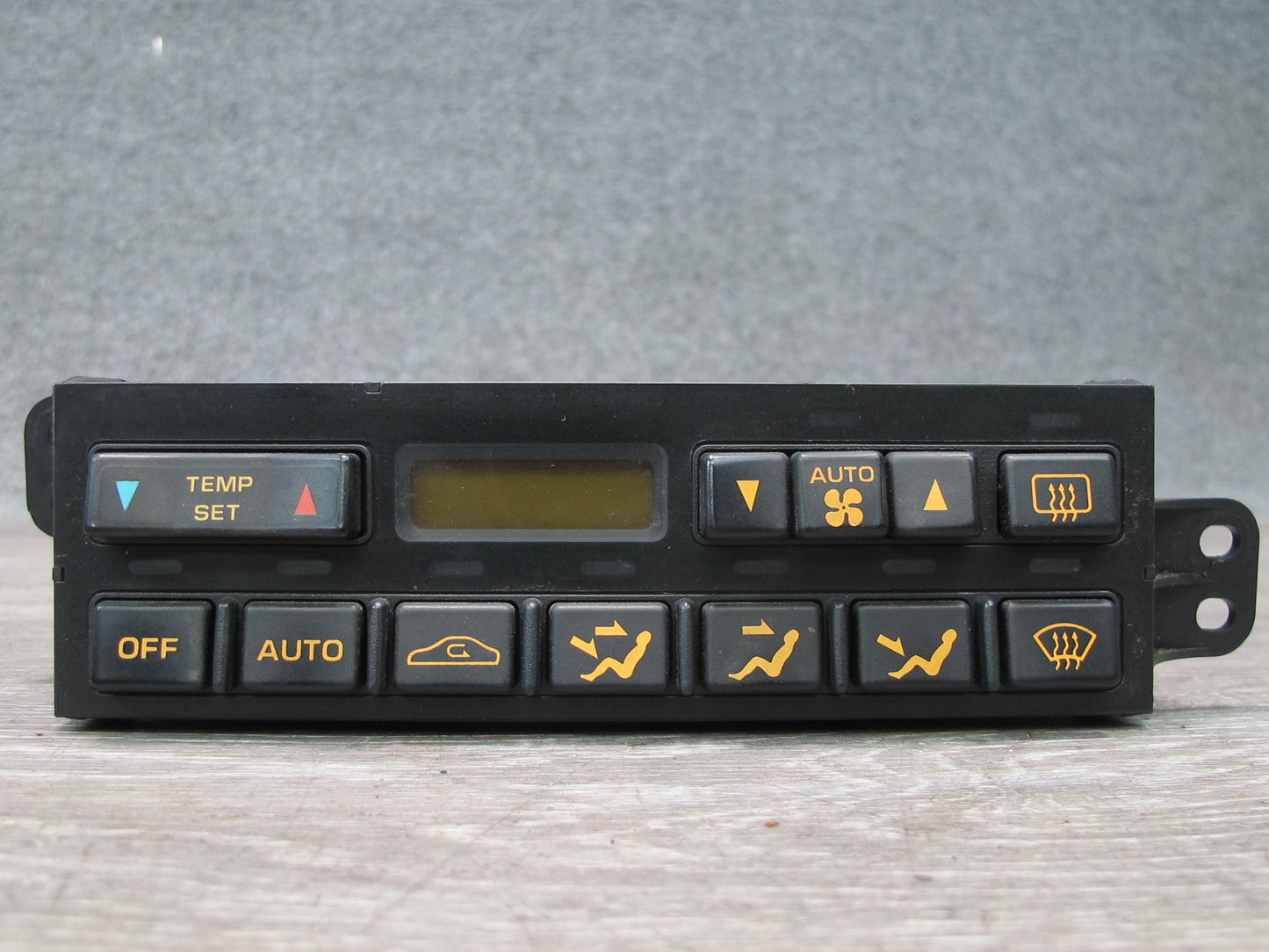 92-93 Chevrolet Corvette C4 A/C Heater Climate Control Switch Panel 16161731 OEM