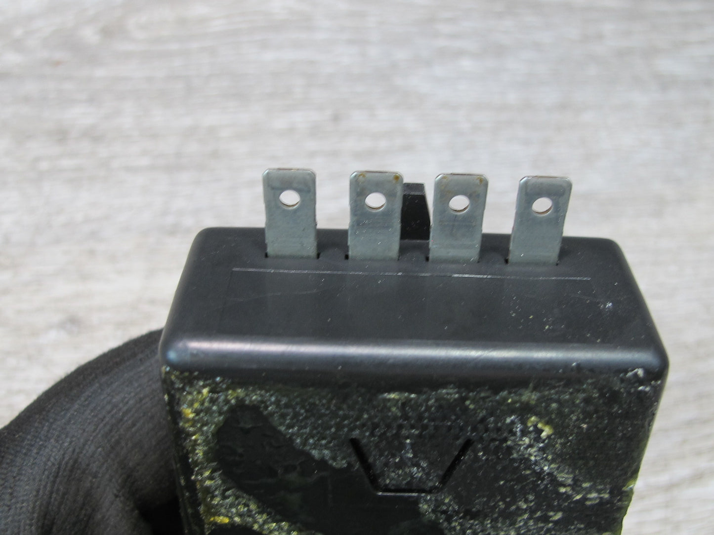 90-96 Chevrolet Corvette C4 Warning Alarm Buzzer Chime Module Relay OEM