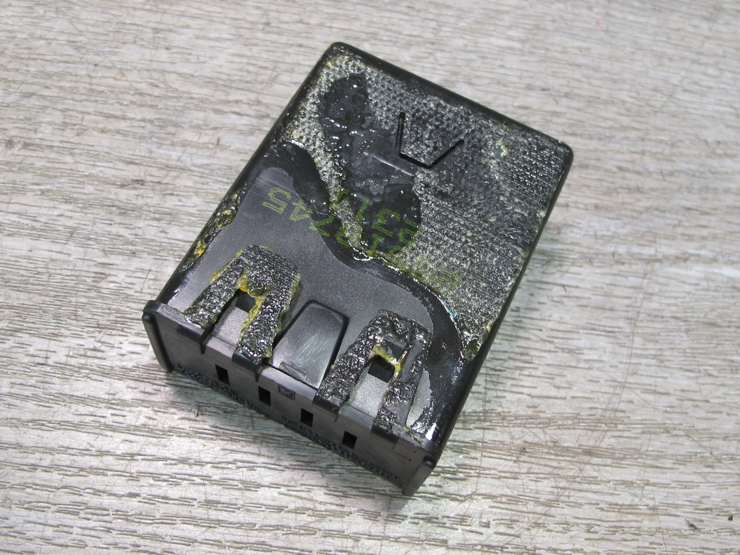 90-96 Chevrolet Corvette C4 Warning Alarm Buzzer Chime Module Relay OEM