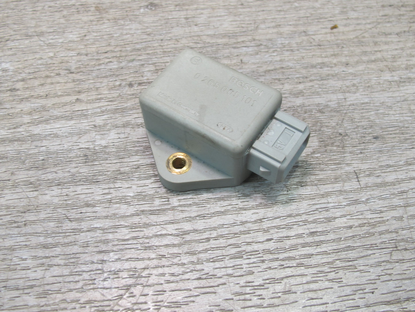 90-93 Chevrolet Corvette C4 Lateral Accelerator Sensor 0265005101 OEM
