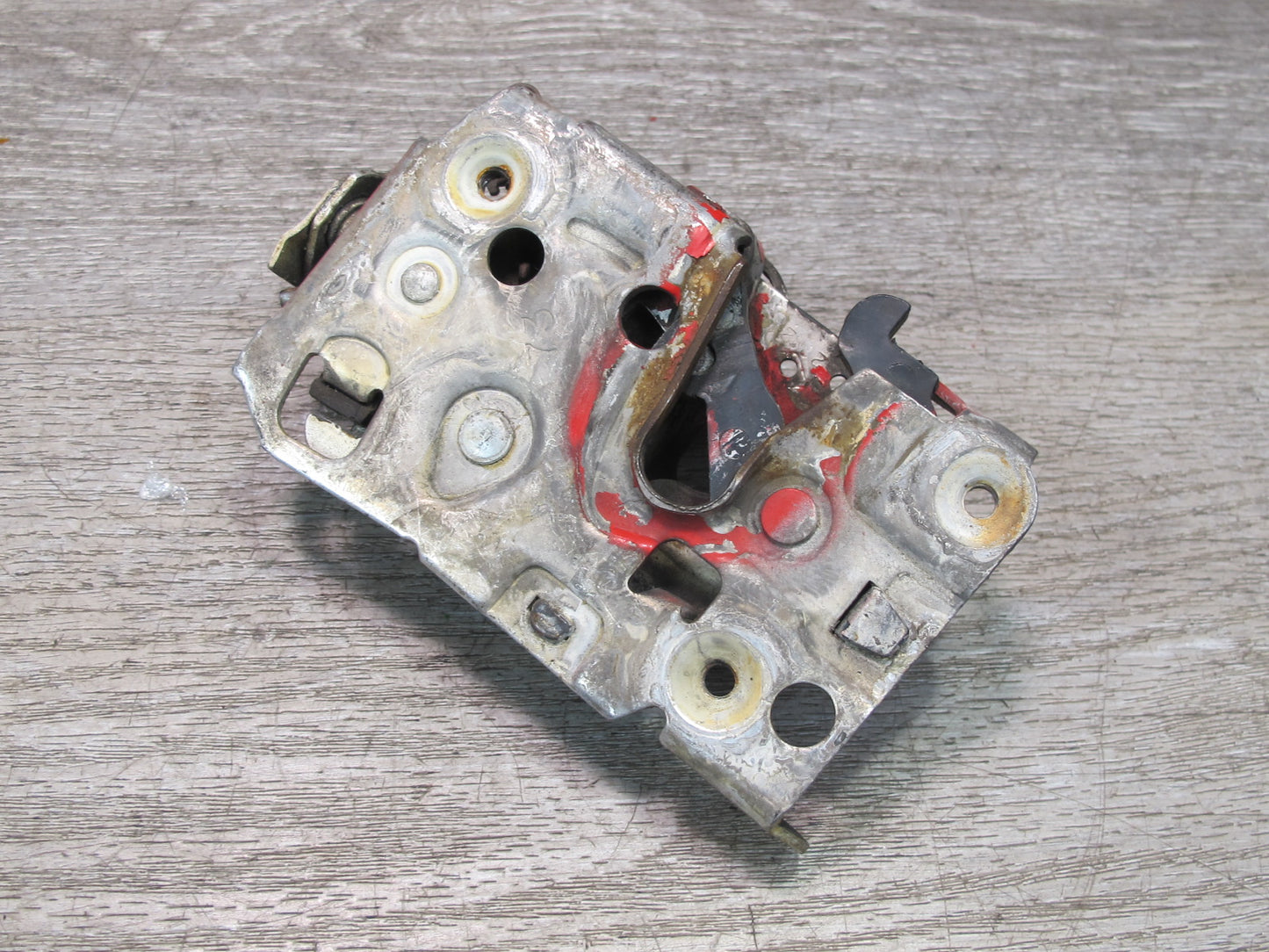 84-96 Chevrolet Corvette C4 Left Driver Door Lock Latch Assembly OEM