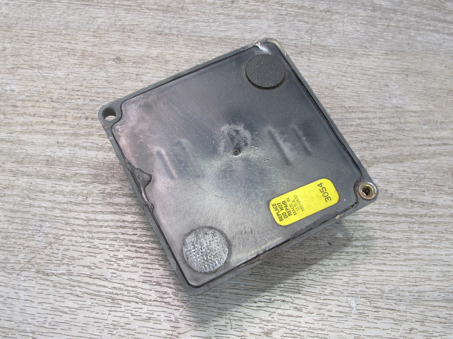 88-96 Chevrolet Corvette C4 Retractable Headlight Control Module Unit OEM