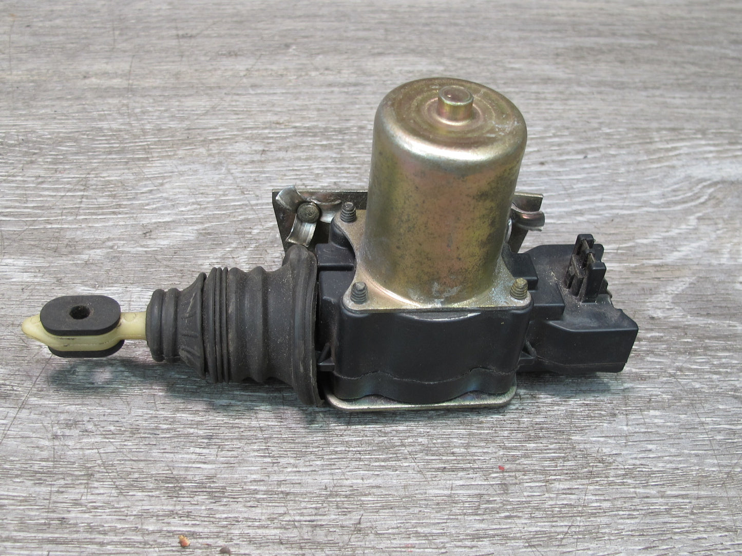 84-93 Chevrolet Corvette C4 Right Door Central Lock Actuator Motor OEM