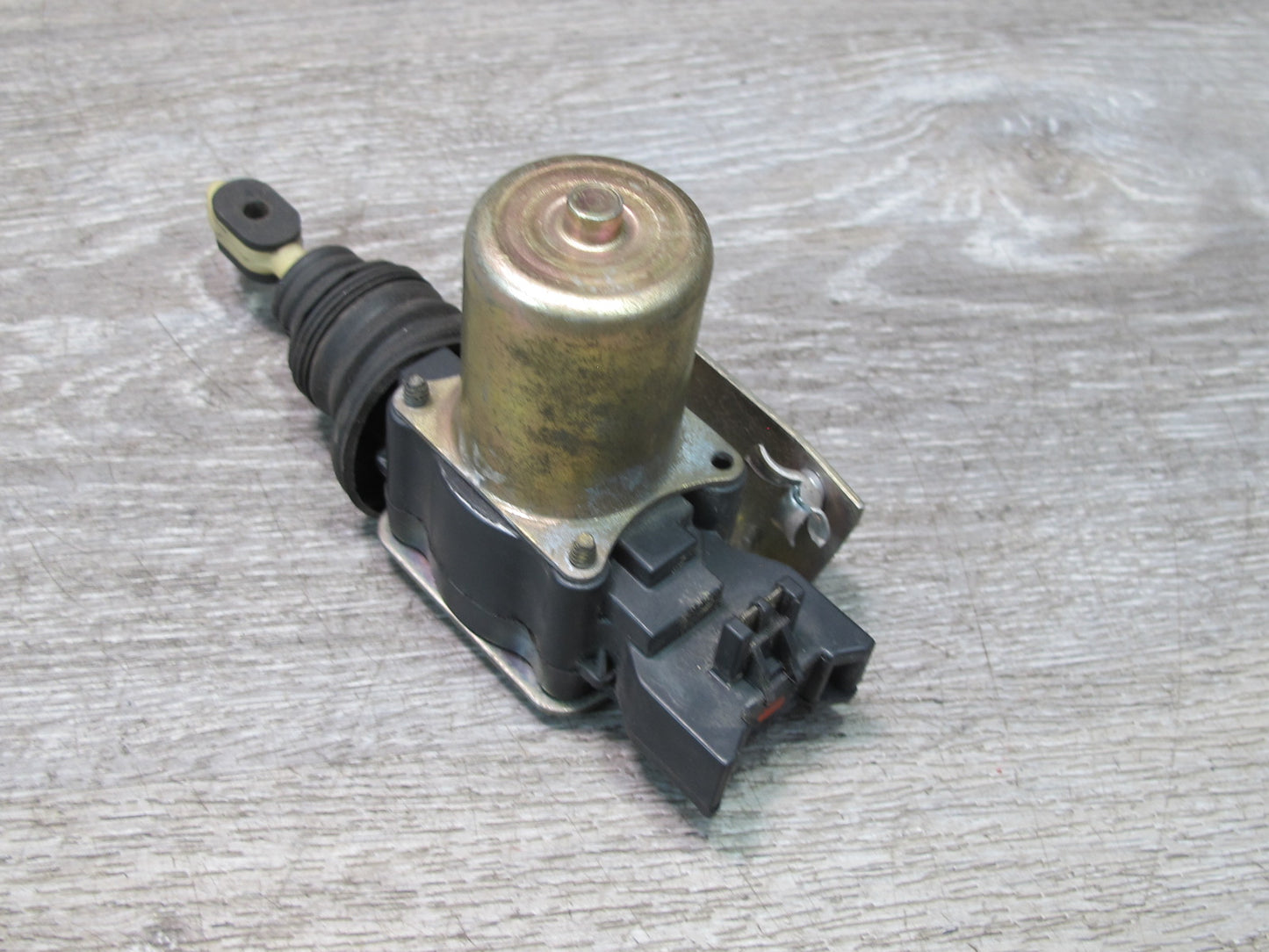 84-93 Chevrolet Corvette C4 Right Door Central Lock Actuator Motor OEM