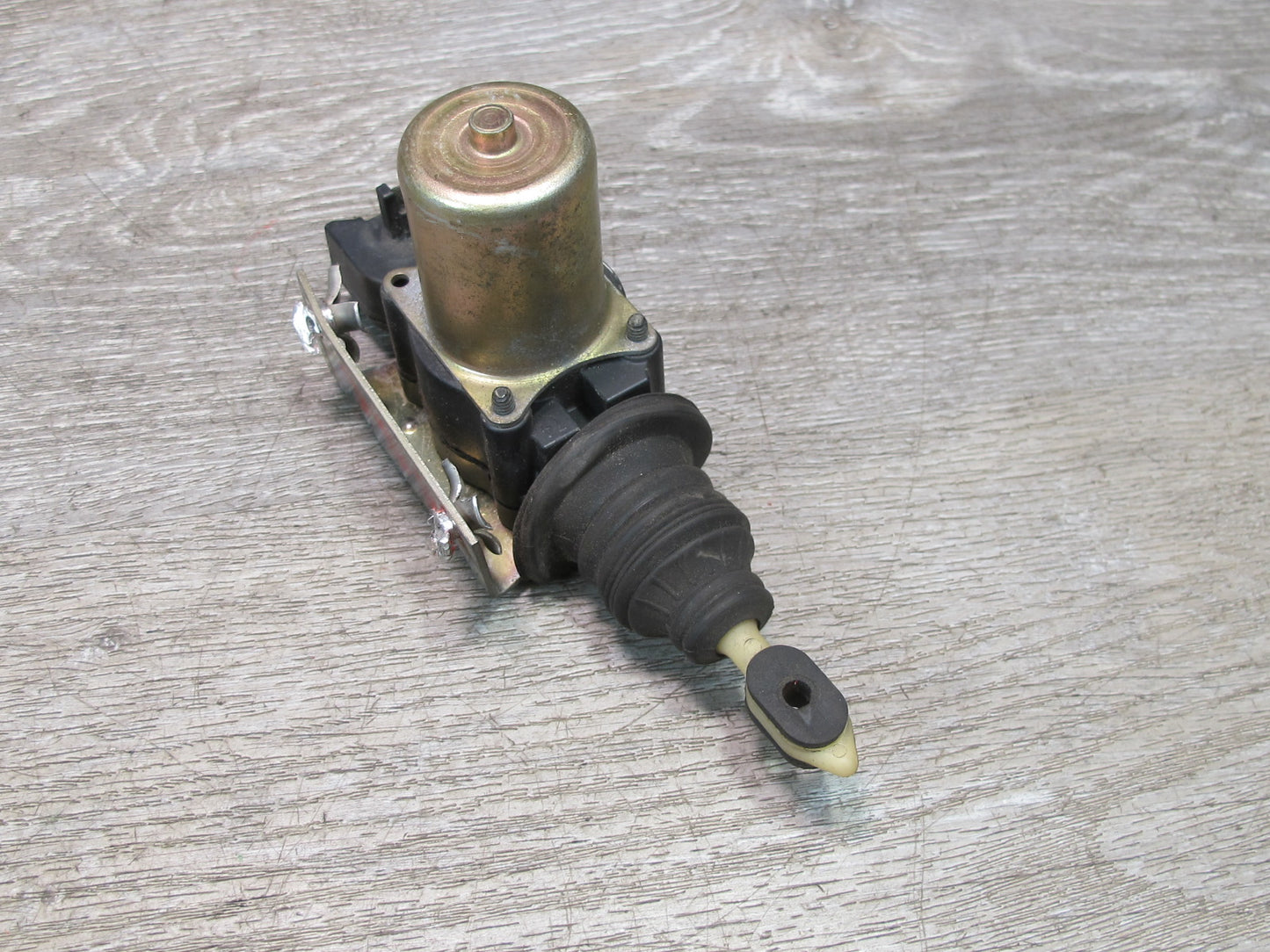 84-93 Chevrolet Corvette C4 Right Door Central Lock Actuator Motor OEM