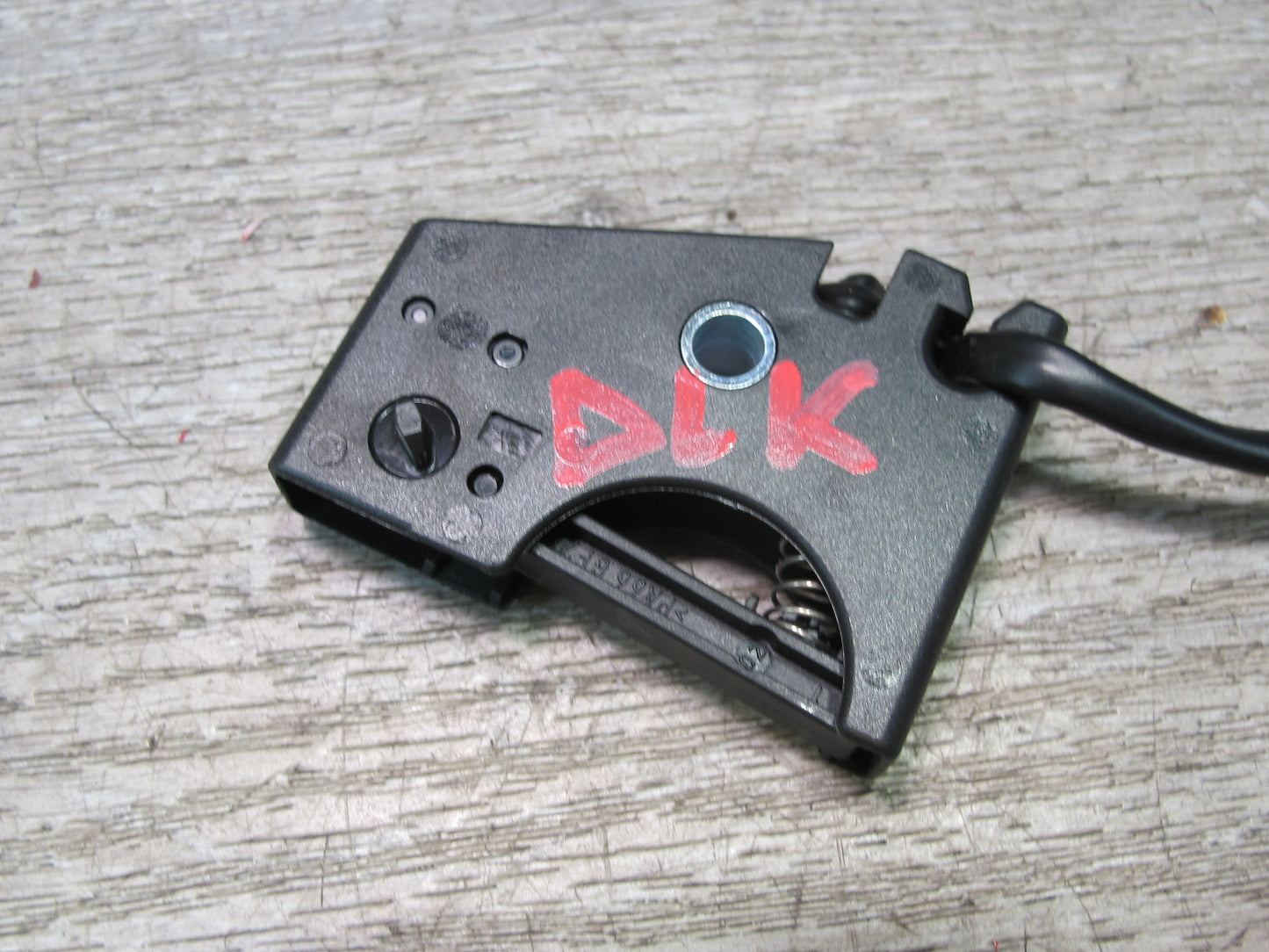 2012-2020 Mercedes R172 SLK SLC Rear Left Gate Valve Limit Switch A1728204710