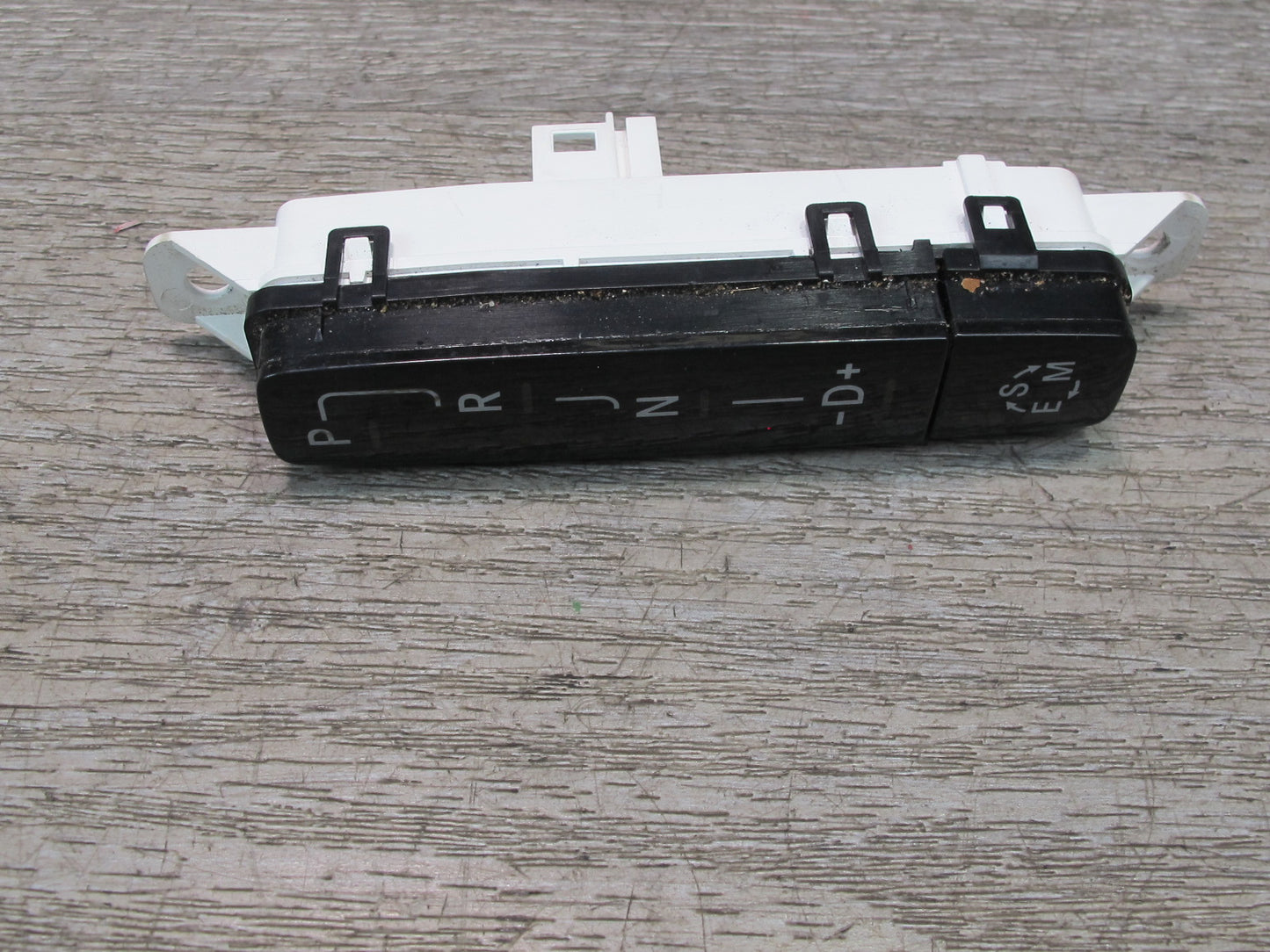 2012-2016 Mercedes R172 SLK Center Console Shifter Control Indicator Light