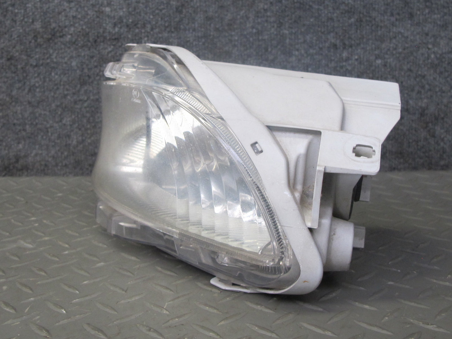 07-09 Lexus UVF46 LS600h LS460 Set of 2 Front Left & Right Fog Light Lamp OEM