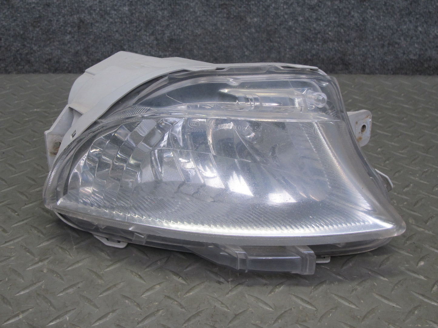 07-09 Lexus UVF46 LS600h LS460 Set of 2 Front Left & Right Fog Light Lamp OEM