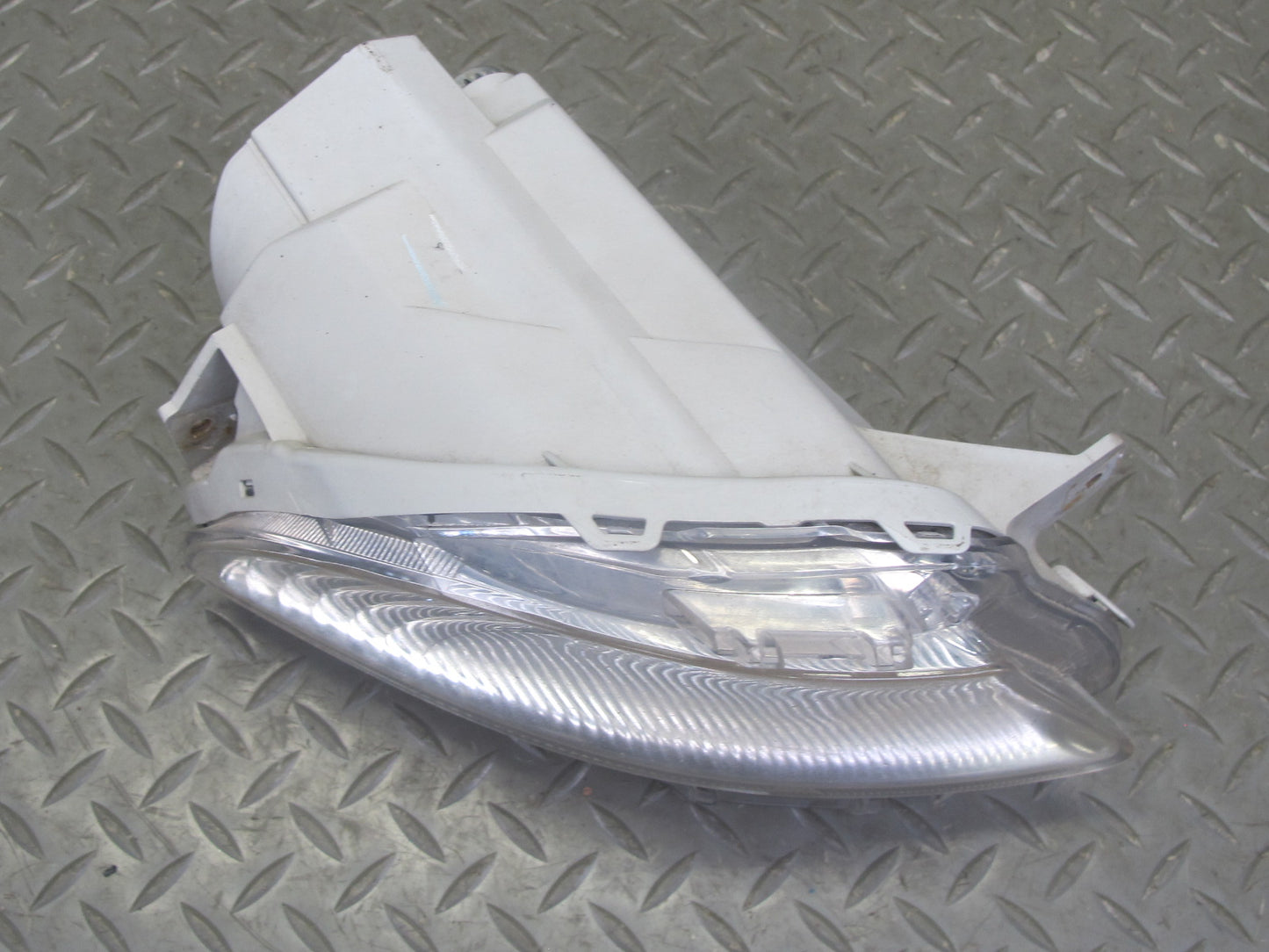 07-09 Lexus UVF46 LS600h LS460 Set of 2 Front Left & Right Fog Light Lamp OEM