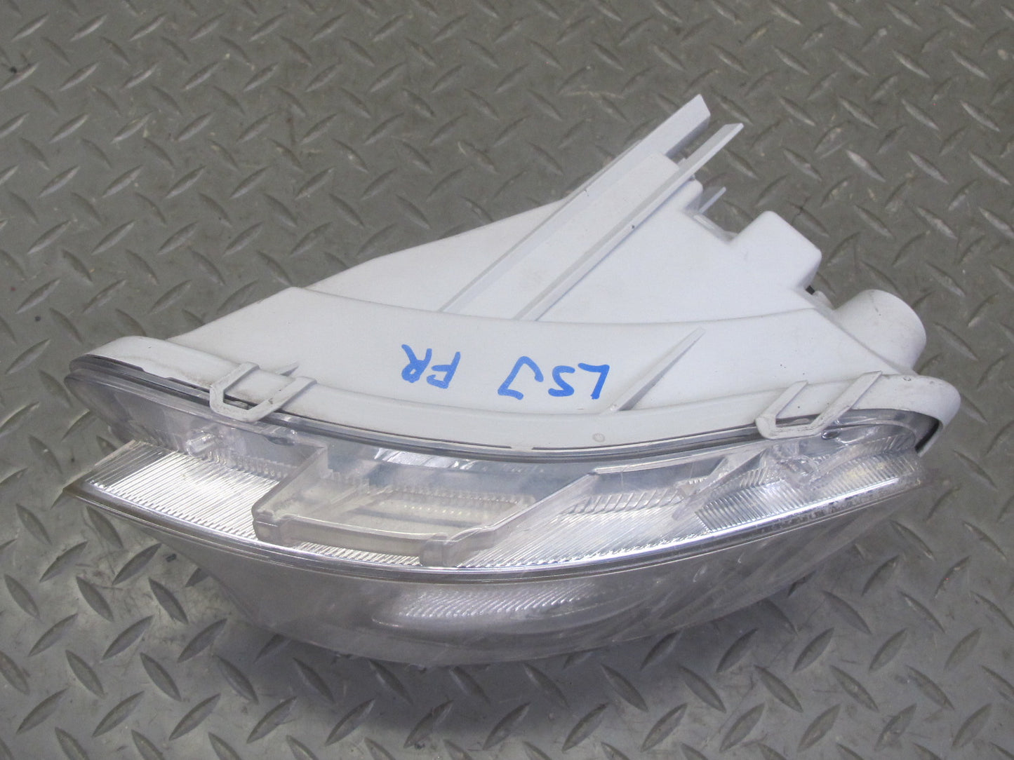 07-09 Lexus UVF46 LS600h LS460 Set of 2 Front Left & Right Fog Light Lamp OEM