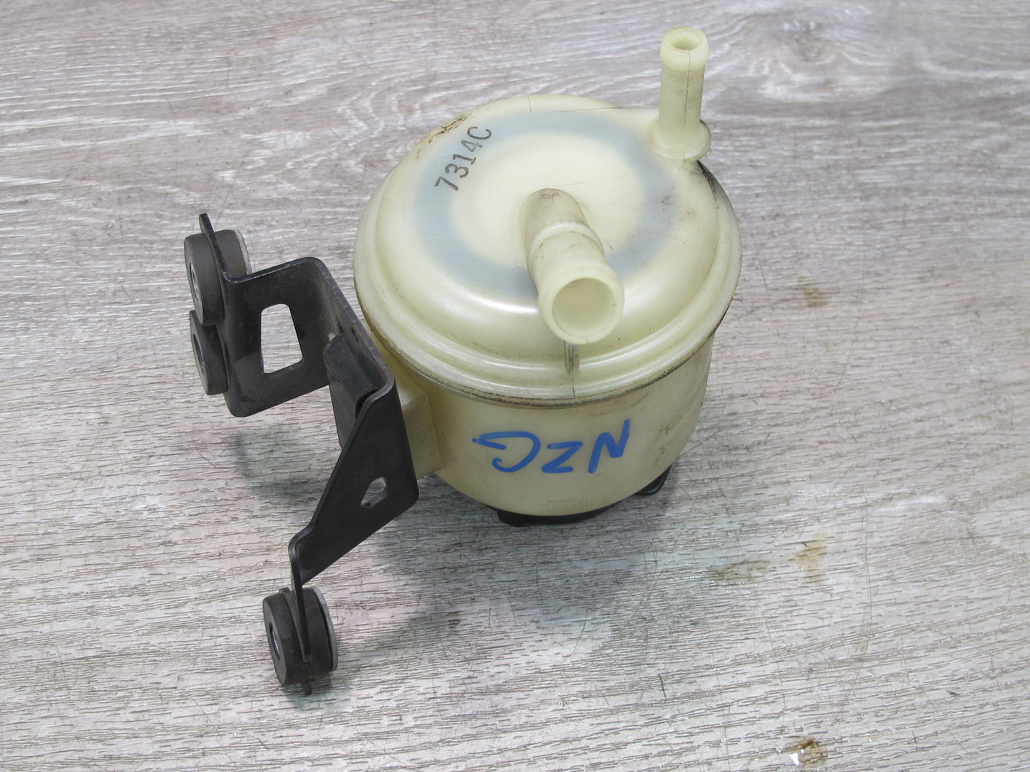 07-09 Nissan 350Z Z33 Convert Power Steering Fluid Reservoir Tank w Bracket OEM