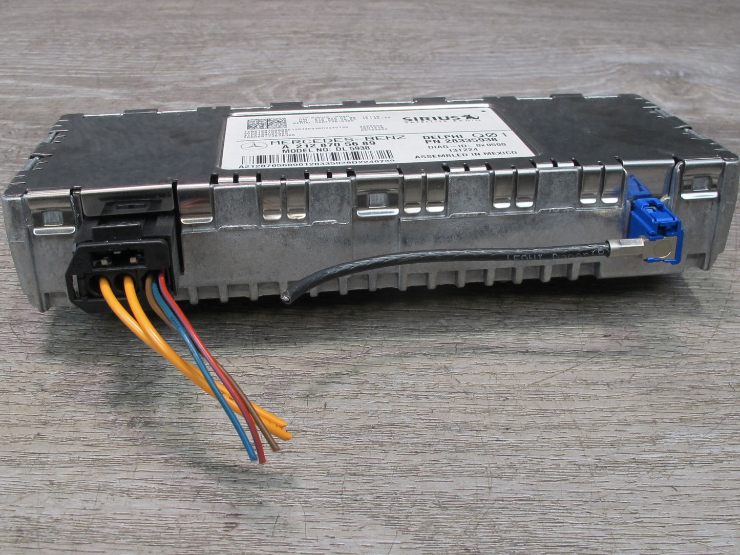 2012-2016 Mercedes R172 SLK Sirius Satellite Radio Receiver Control Module