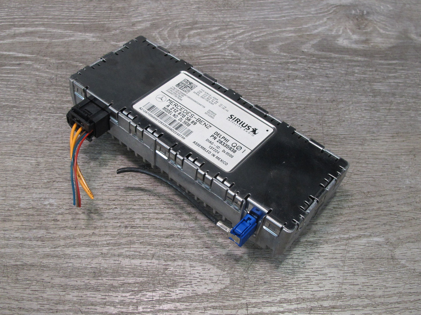 2012-2016 Mercedes R172 SLK Sirius Satellite Radio Receiver Control Module