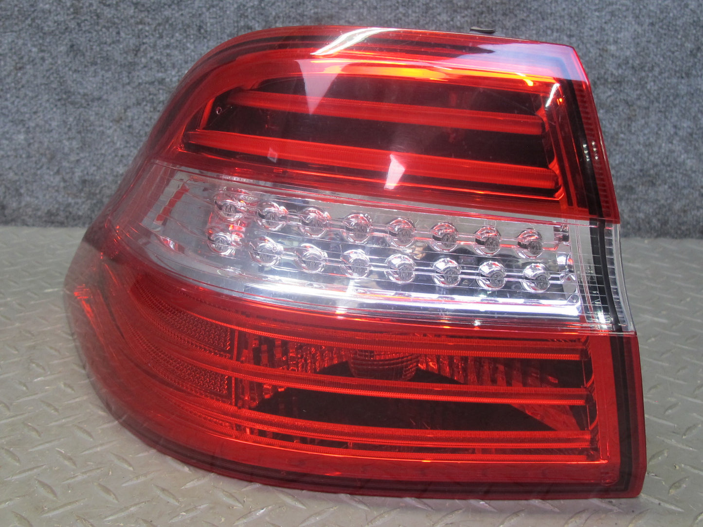 12-15 Mercedes W166 Set of 4 Rear Right Left Inner Outer LED Tail Light Lamp OEM