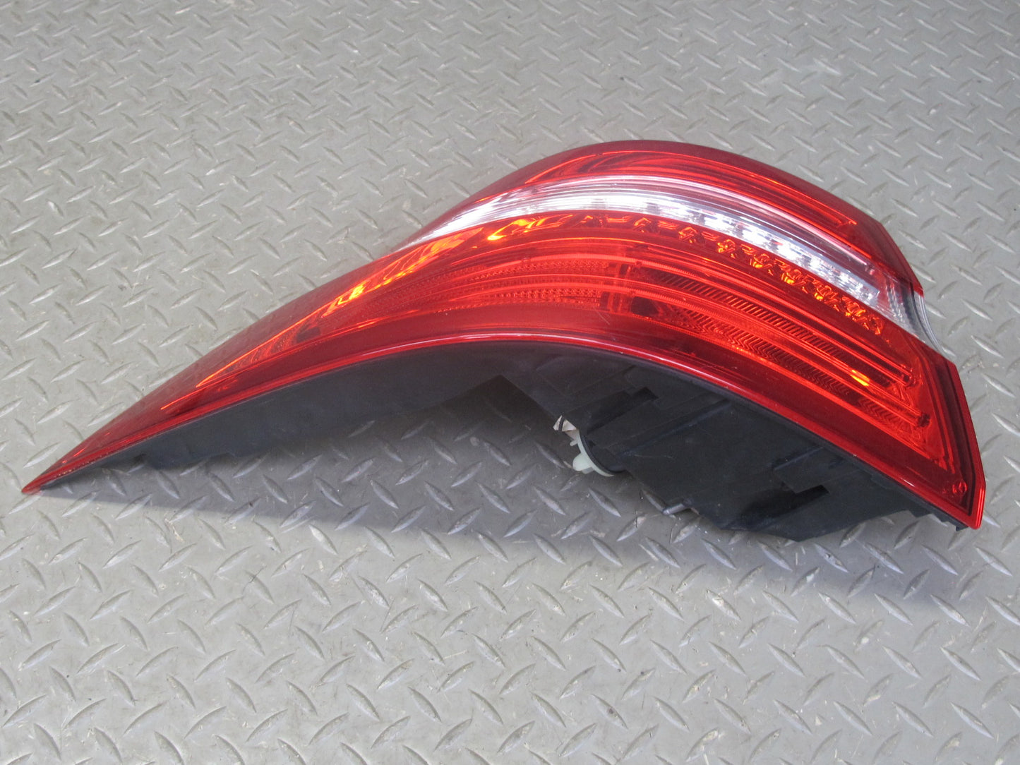 12-15 Mercedes W166 Set of 4 Rear Right Left Inner Outer LED Tail Light Lamp OEM