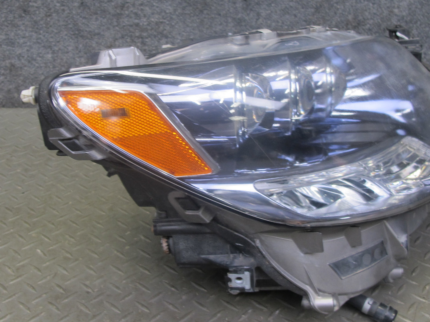 08-09 Lexus UVF46 LS600h Front Right LED Headlight Lamp w Ballast OEM