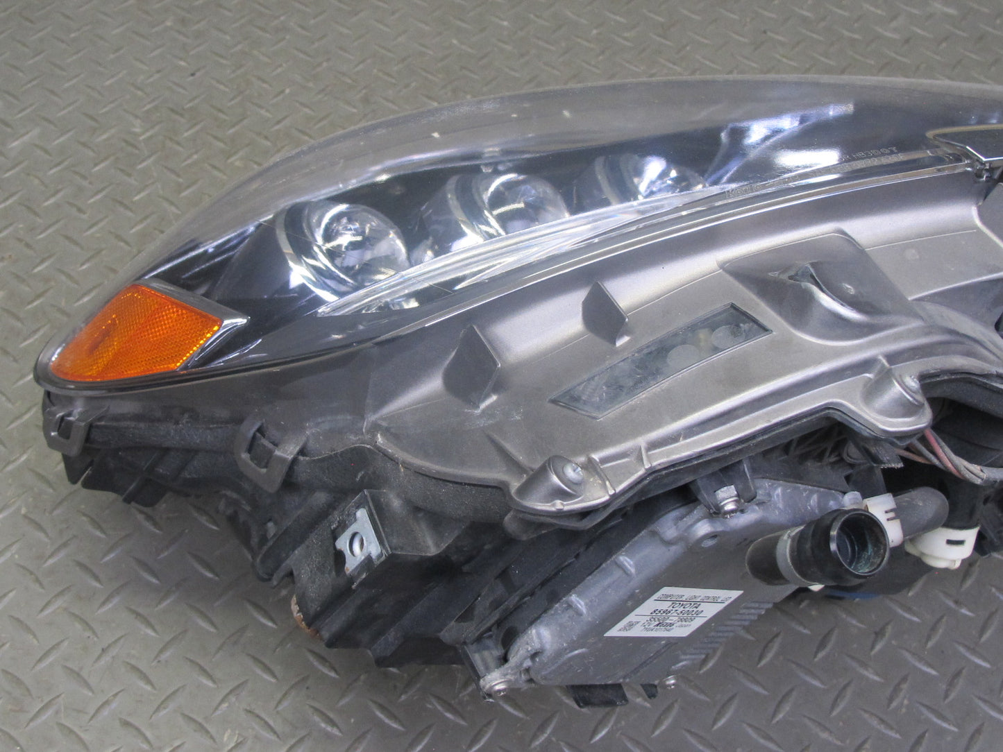 08-09 Lexus UVF46 LS600h Front Right LED Headlight Lamp w Ballast OEM