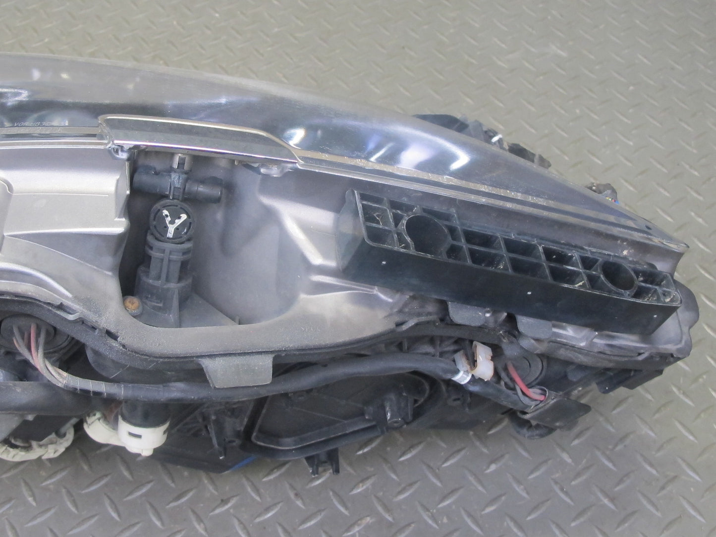 08-09 Lexus UVF46 LS600h Front Right LED Headlight Lamp w Ballast OEM
