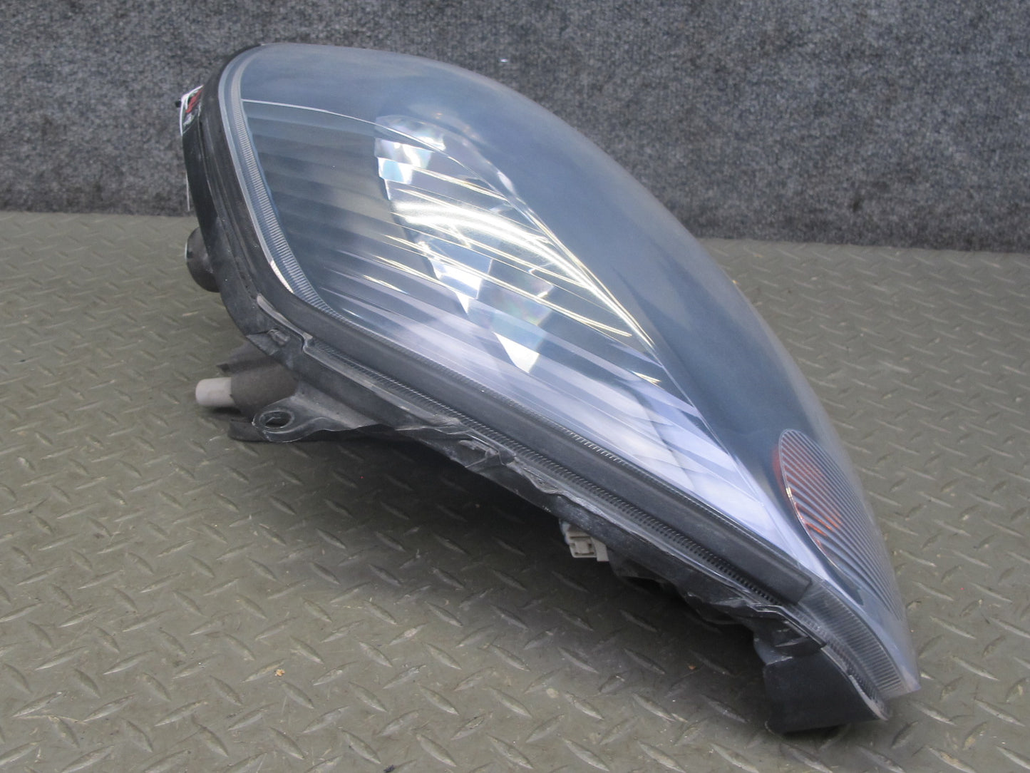 00-02 Toyota MR2 Spyder ZZW30L Front Left Halogen Headlight Lamp OEM