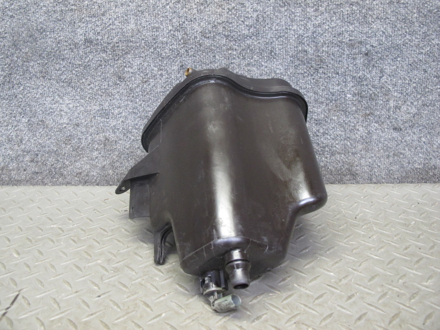 2008-2014 BMW E71 E72 X6 Radiator Coolant Overflow Expansion Tank Bottle 7647290